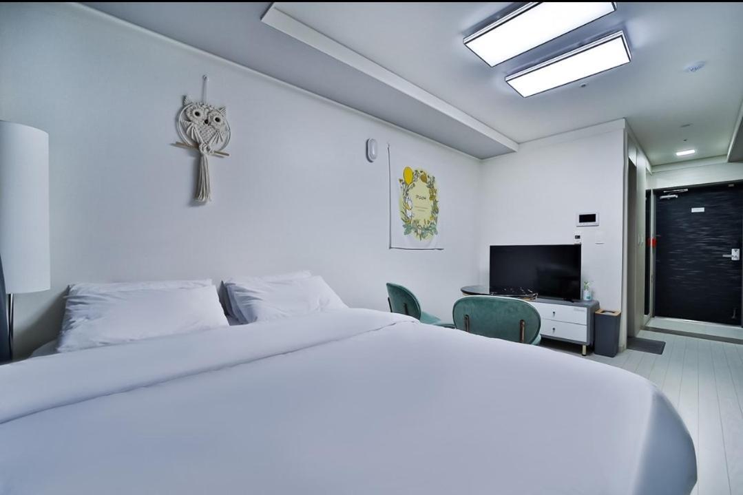 Apartment Moon Star